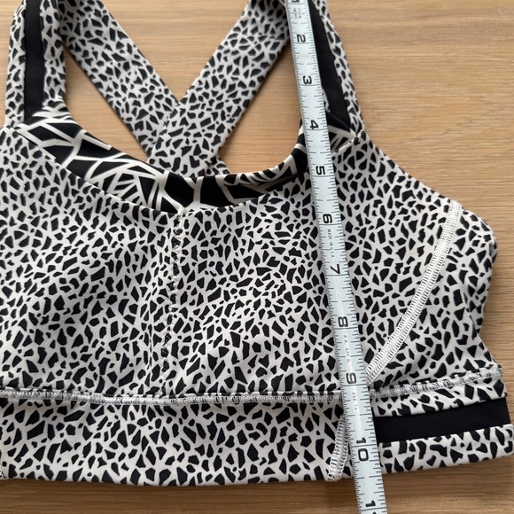 Lululemon Athletica Black and White Sports Bra - Cross Back Animal Pattern - Picture 2 of 6